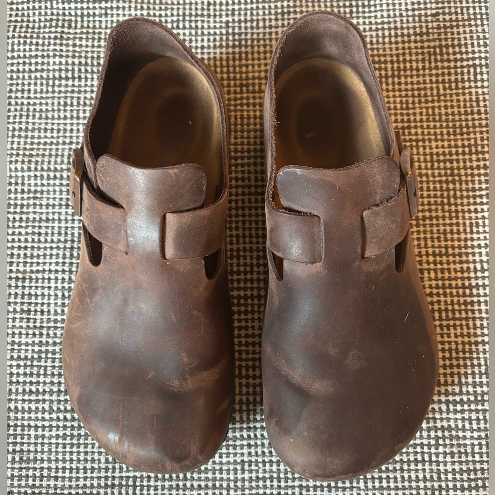 Selling Birkenstock London Clogs size 38, fits 7.5/8